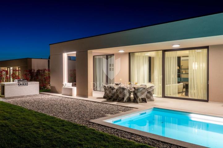 Poreč, Exclusive smart home villa with pool