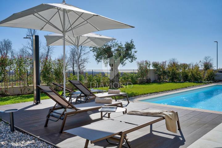 Poreč, Exklusive Smart-Home-Villa mit Pool