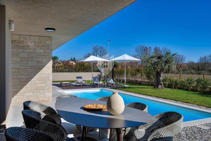 Poreč, Exklusive Smart-Home-Villa mit Pool