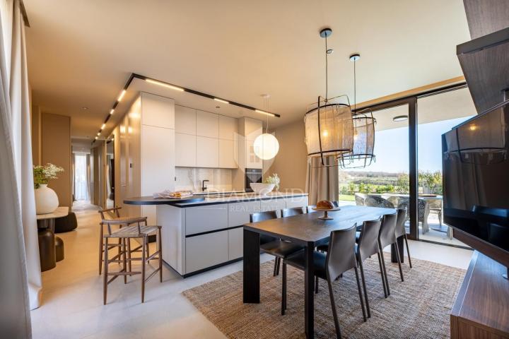 Poreč, Exklusive Smart-Home-Villa mit Pool