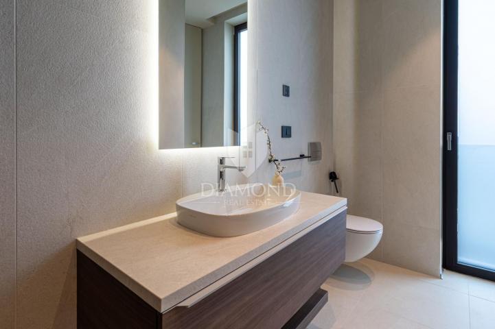 Poreč, smart home vila s panoramskim pogledom na more