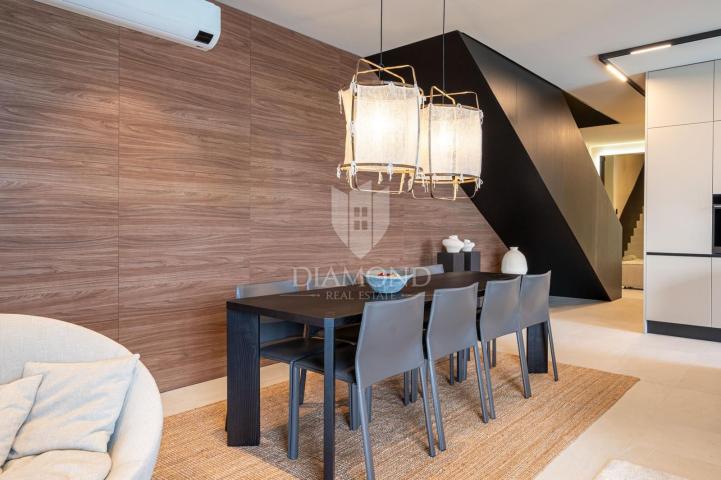 Poreč, smart home vila s panoramskim pogledom na more