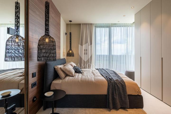 Poreč, smart home vila s panoramskim pogledom na more