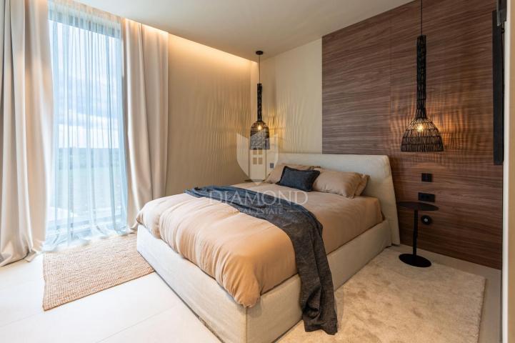 Poreč, smart home vila s panoramskim pogledom na more