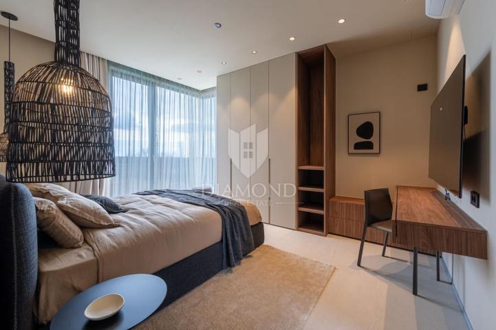 Poreč, smart home vila s panoramskim pogledom na more
