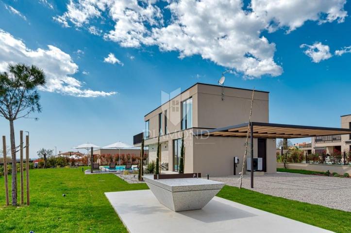 Poreč, smart home vila s panoramskim pogledom na more