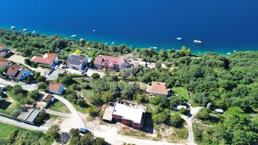 RABAC, OKOLICA, 80 M OD MORA, OČARAVAJUĆA ROH BAU VILLA