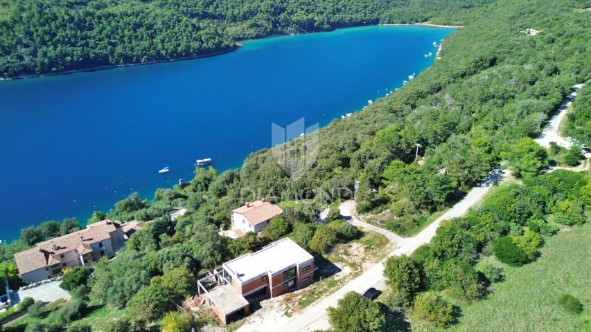 RABAC, OKOLICA, 80 M OD MORA, OČARAVAJUĆA ROH BAU VILLA