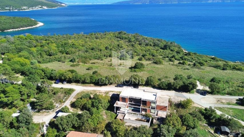 RABAC, OKOLICA, 80 M OD MORA, OČARAVAJUĆA ROH BAU VILLA