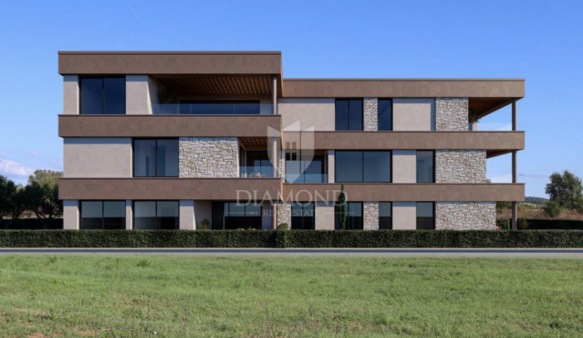 Poreč – stan 99 m² s 3 spavaće sobe i terasom