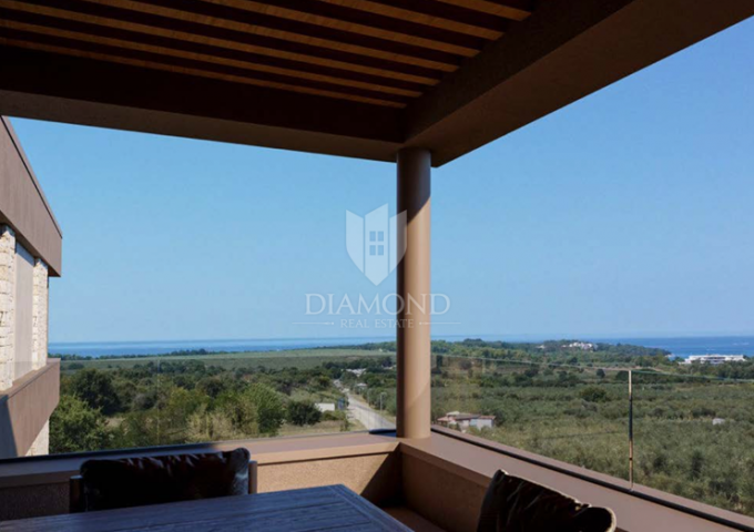 Poreč – stan 99 m² s 3 spavaće sobe i terasom