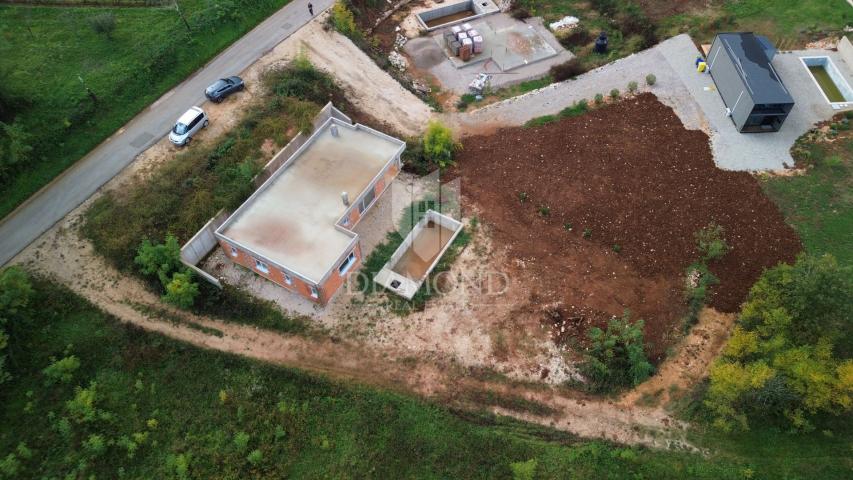 Kuća u izgradnji, okolica Labina