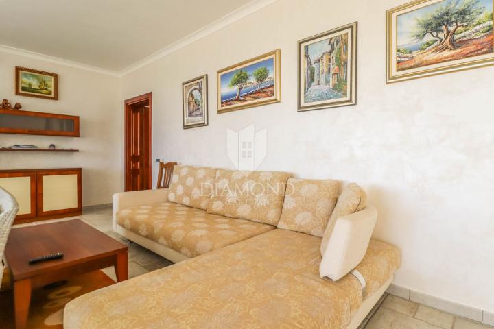 Istra, Umag- prekasna samostojeća kuća na traženoj lokaciji!