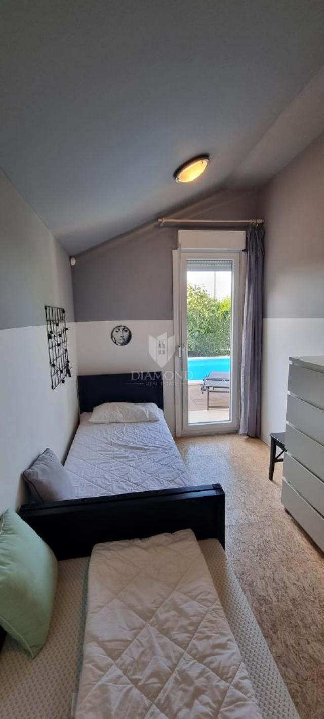 Istrien, Poreč – Charmante ebenerdige Villa mit Pool und authentischem Ambiente
