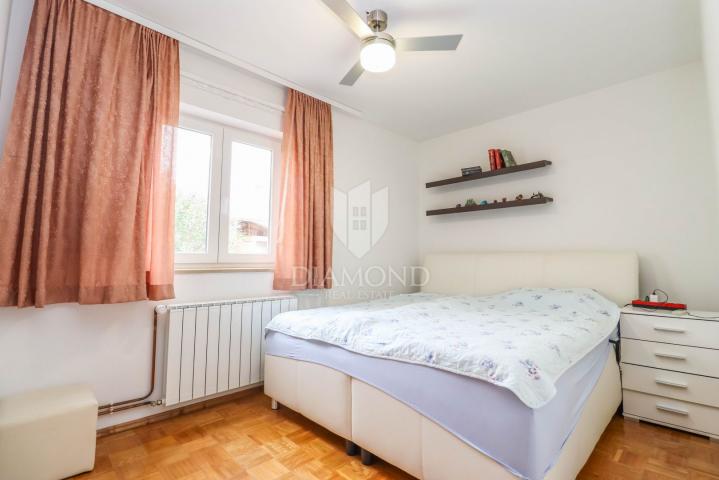 Pula, Veli Vrh – Geräumiges Haus mit mehreren Wohneinheiten, Garage und schönem Garten!