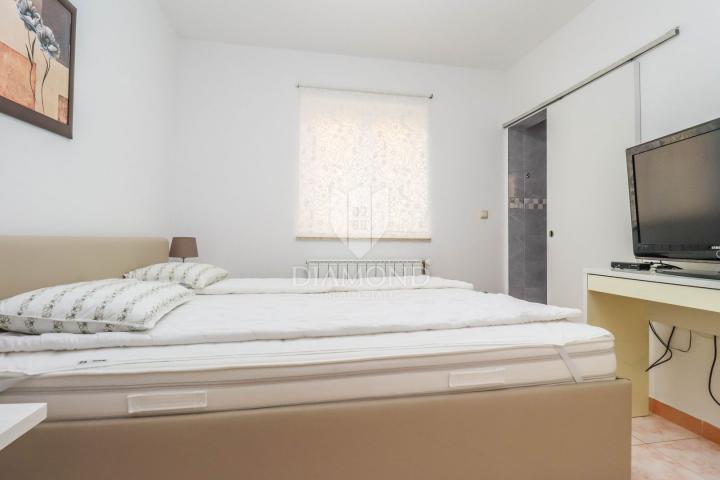 Pula, Veli Vrh – Geräumiges Haus mit mehreren Wohneinheiten, Garage und schönem Garten!