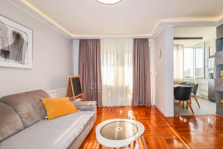 Rovinj!Centar, novi stan, parking!