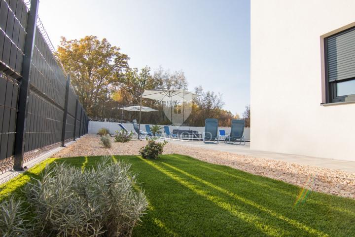 ŠILO, NEW HOLIDAY HOUSE WITH SWIMMING POOL