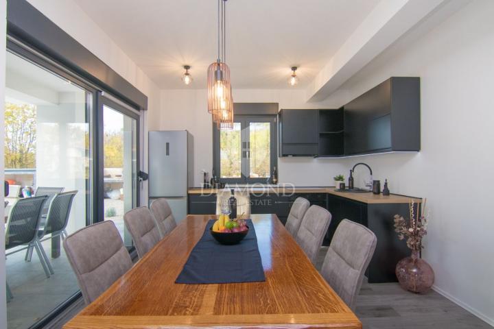 ŠILO, NEW HOLIDAY HOUSE WITH SWIMMING POOL