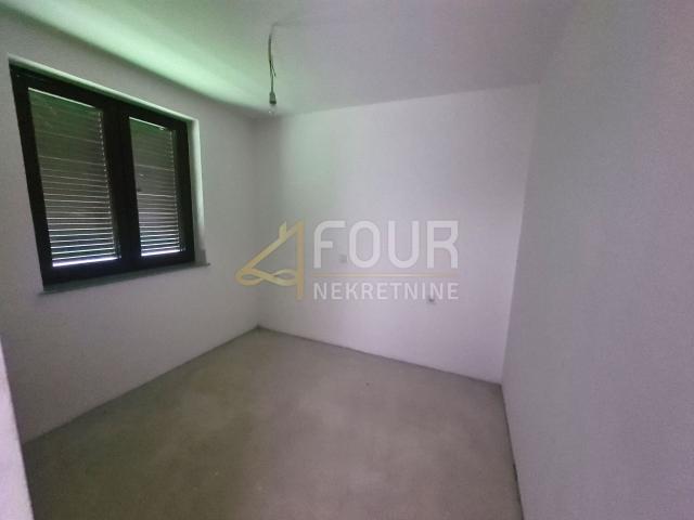 Otok Krk, Dobrinj - okolica, kuća s 2 stana, 112.98m2