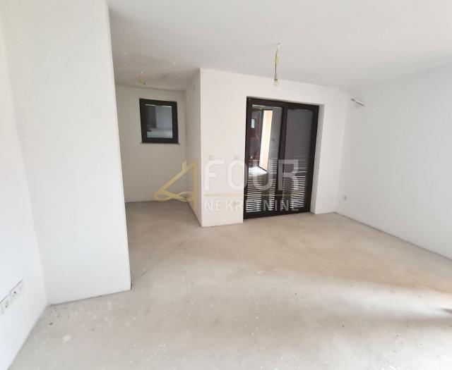 Otok Krk, Dobrinj - okolica, kuća s 2 stana, 112.98m2