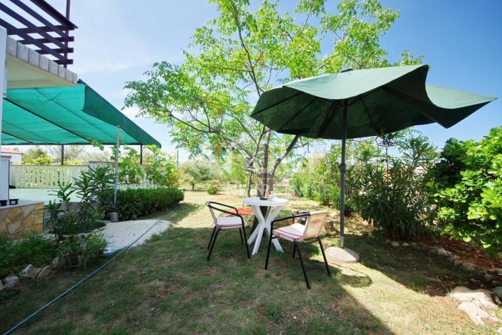 Otok Vir, samostojeća kuća na velikom zemljištu površine 2.732m2