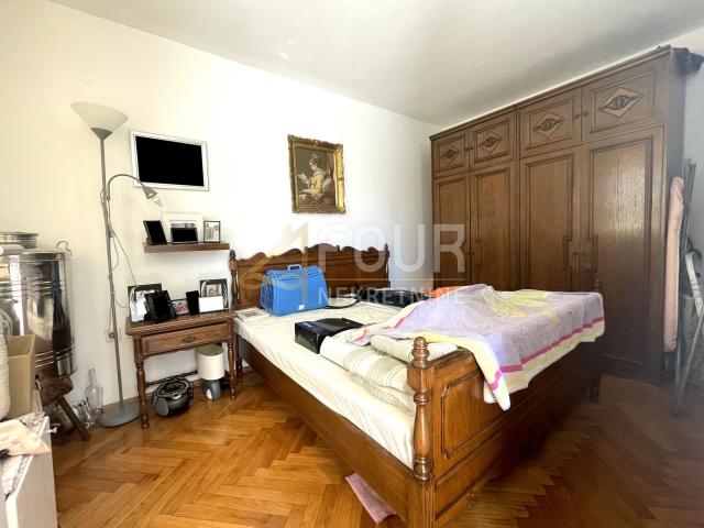 Otok Vir, samostojeća kuća na velikom zemljištu površine 2.732m2