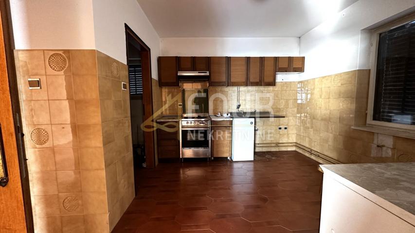Opatija, kuća s panoramskim pogledom na more, 302.31m2