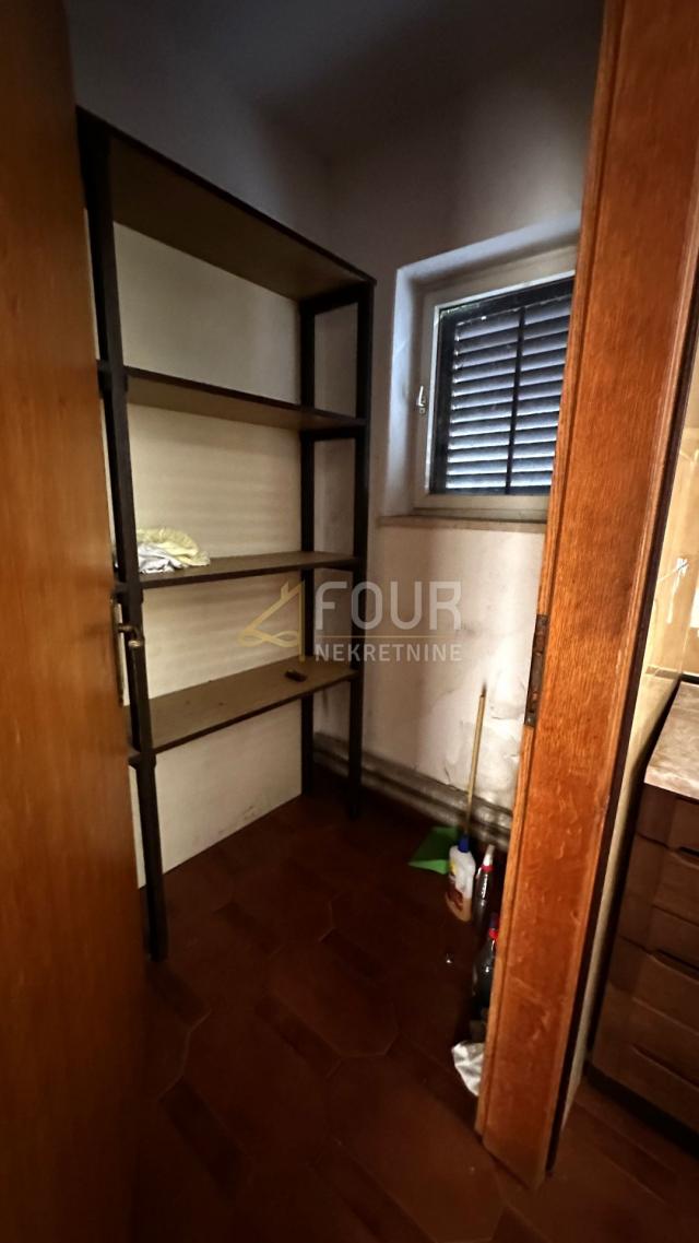 Opatija, kuća s panoramskim pogledom na more, 302.31m2