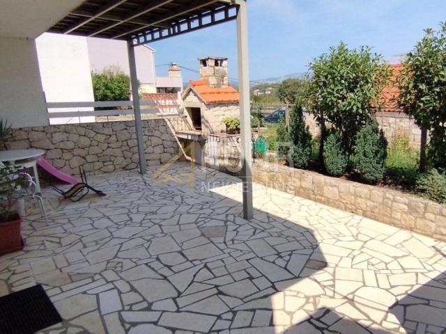 Korčula, Lumbarda, kuća s dva stana 180m od mora!