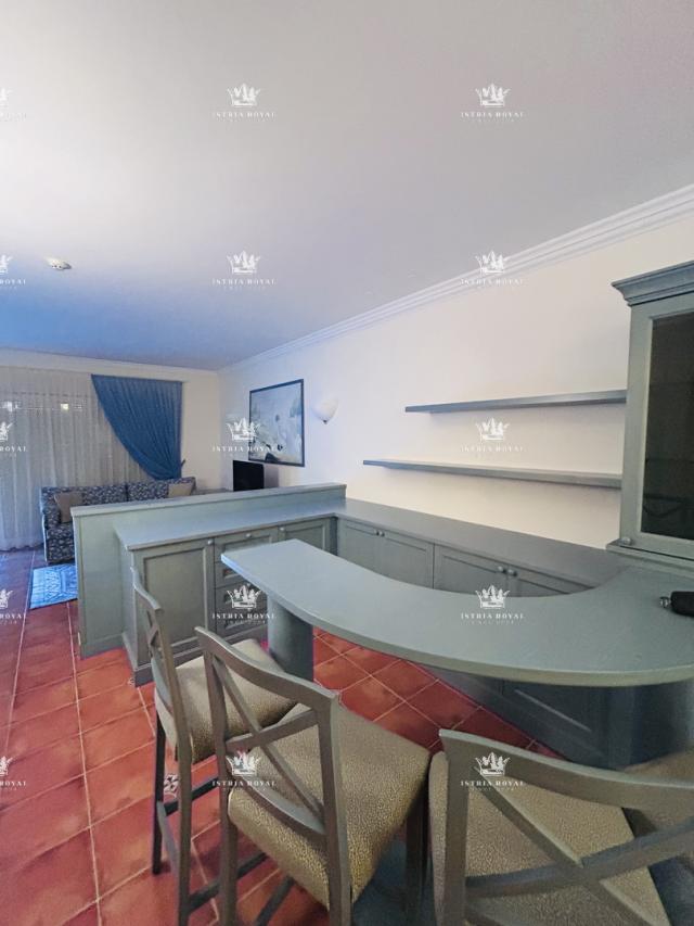 LUKSUZAN APARTMAN UZ MORE – CRVENI VRH, SAVUDRIJA (116 m², 2SB + DB, TERASA, POGLED NA MORE)