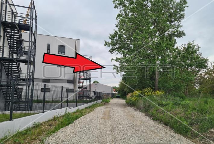 PRODAJA, GRAĐEVINSKO ZEMLJIŠTE U M1 ZONI 9.745m2, ZAGREB-JANKOMIR-KOVINSKA!