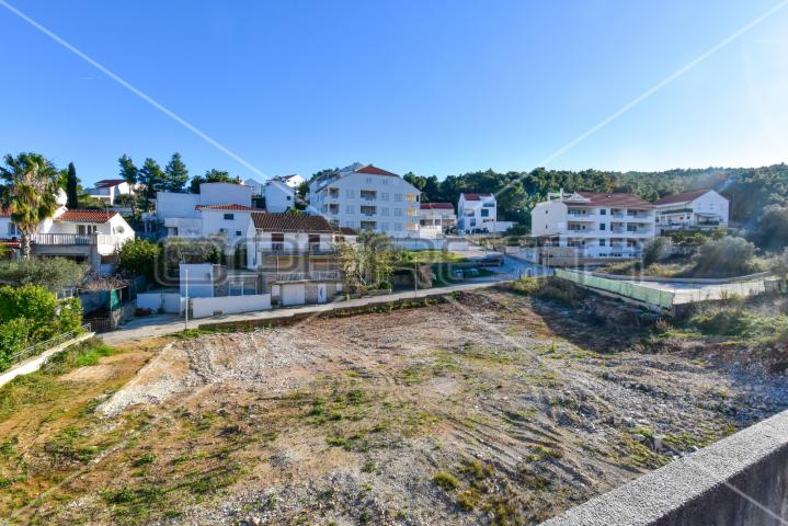 Građevinsko zemljište, 150 m do mora, 1.286 m2, Sutivan, otok Brač