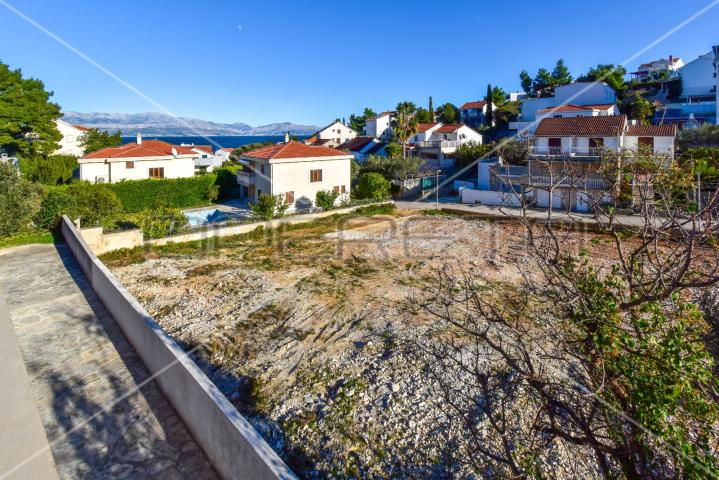 Građevinsko zemljište, 150 m do mora, 1.286 m2, Sutivan, otok Brač