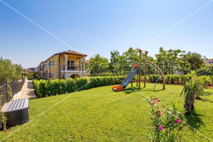 Poreč, Zgrada, 1,00 EUR