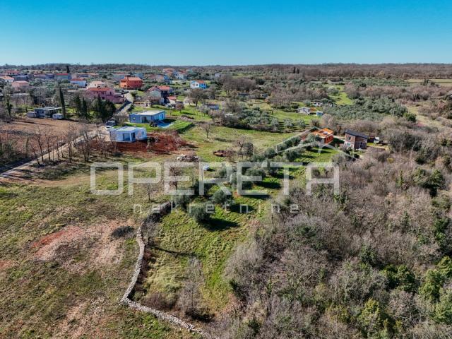 Peruški, Peruški, 3.198,00 m2, 250.000,00 EUR