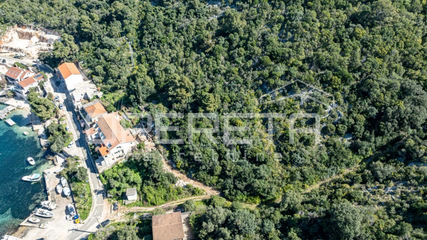 Investicijska prilika na Lastovu: Zemljište uz more, 5107 m2