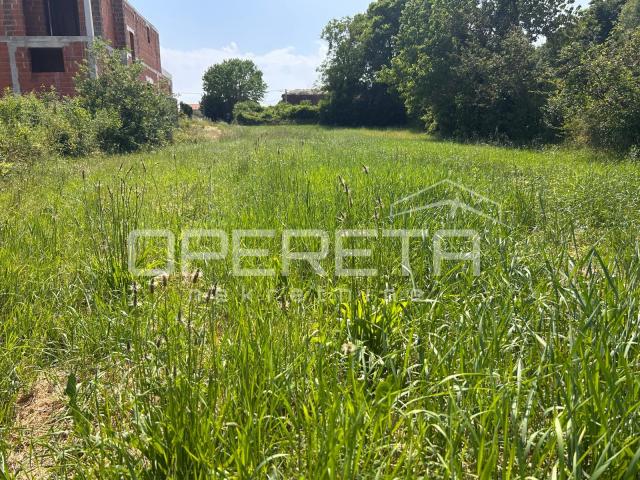 Građevinsko zemljište 1750m2 Grandići