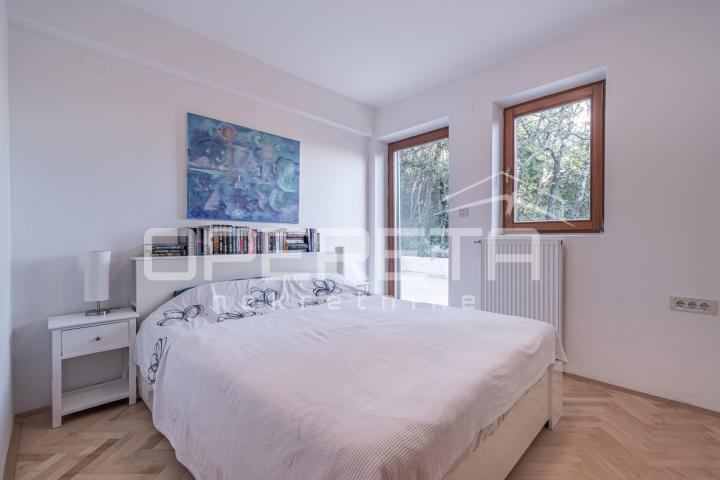 Prilika - prostrani dvoetažni penthouse s panoramskim pogledom – Opatija, 300 m 