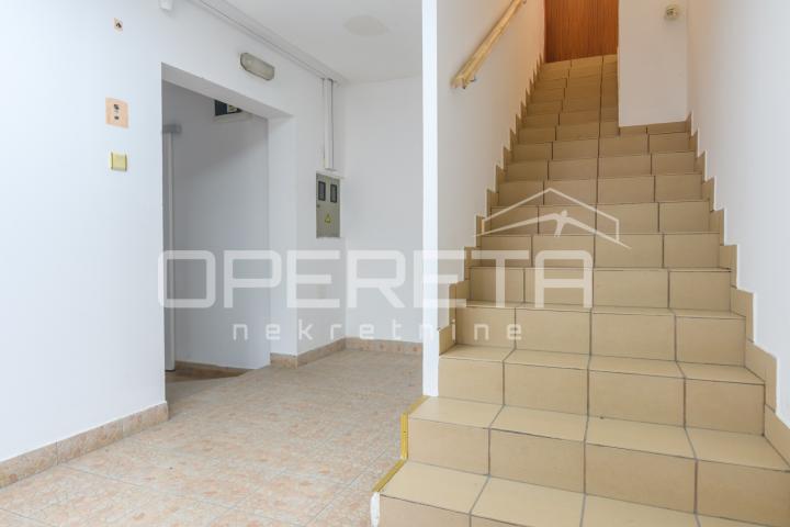Najam, Ured, Botinec, Luje Naletilića, 720m2