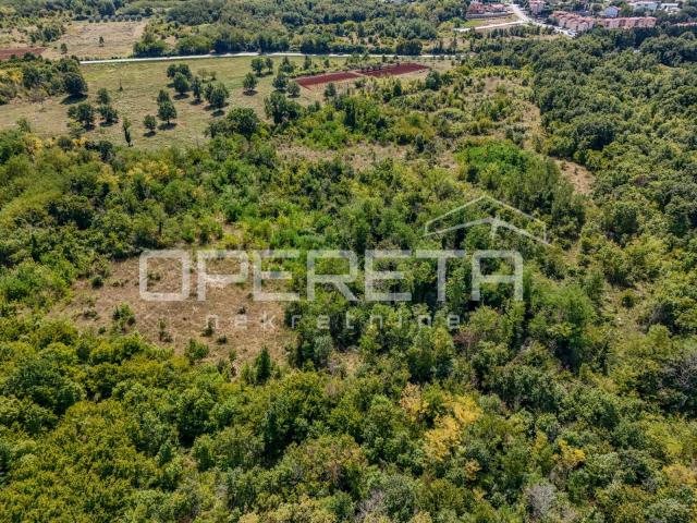 
Istra, Poreč-građevinsko zemljište T2 i T3 te poljoprivredno zemljište kod Pore