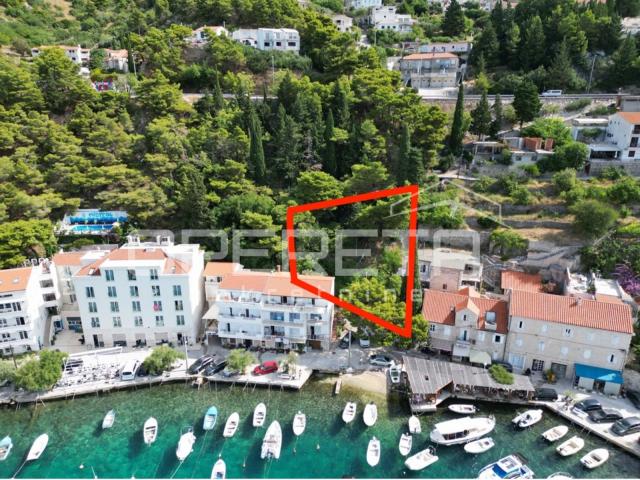 Građevinsko zemljište 488 m2 drugi red do mora