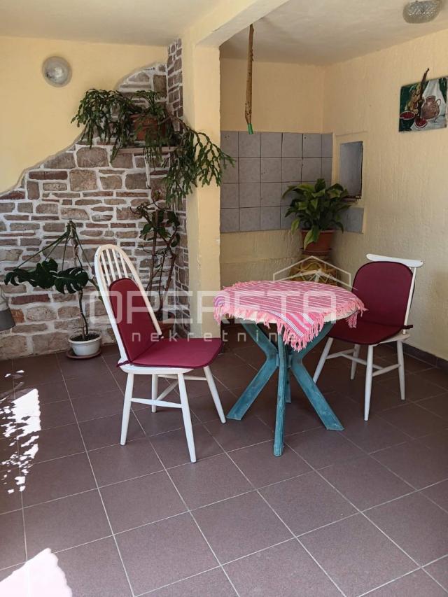 Istra, Poreč okolica – autentična kamena kuća u mirnom okruženju

