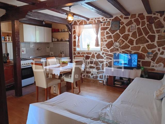 Istra, Poreč okolica – autentična kamena kuća u mirnom okruženju

