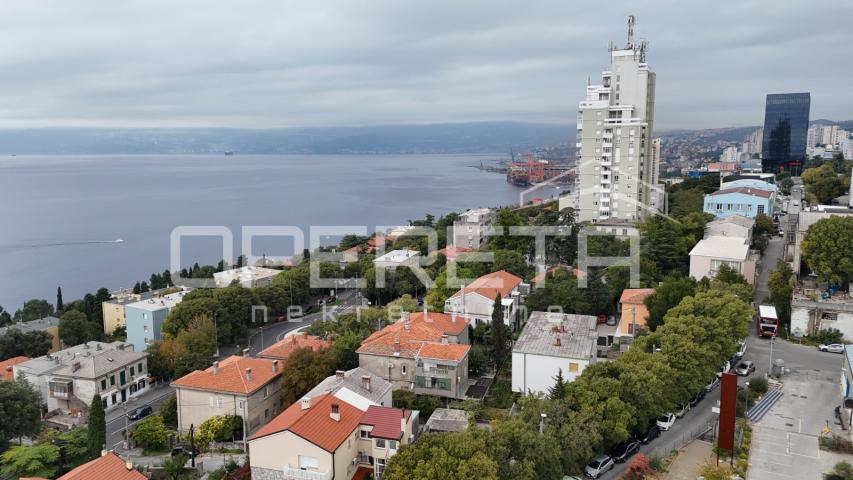 Garaža 18 m² – Pećine, Rijeka
