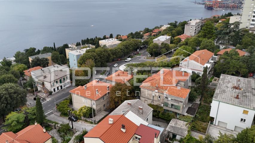 Garaža 18 m² – Pećine, Rijeka
