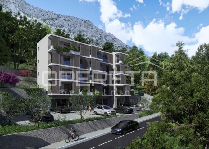 Novogradnja s liftom, dvosoban stan i balkon, Omiš