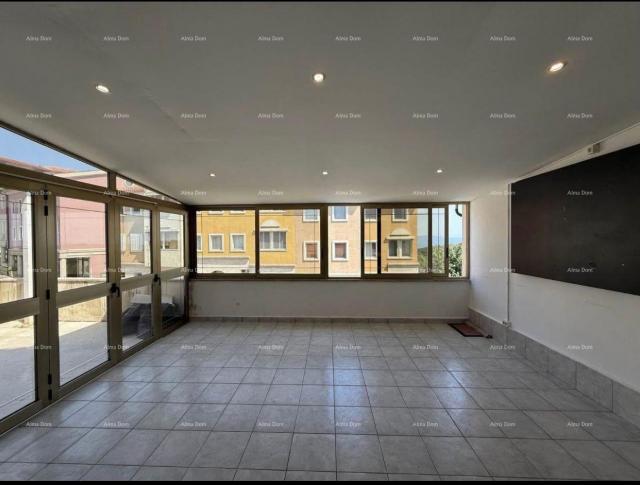 Business premise ISTRA, LABIN – COMMERCIAL SPACE IN THE OLD TOWN