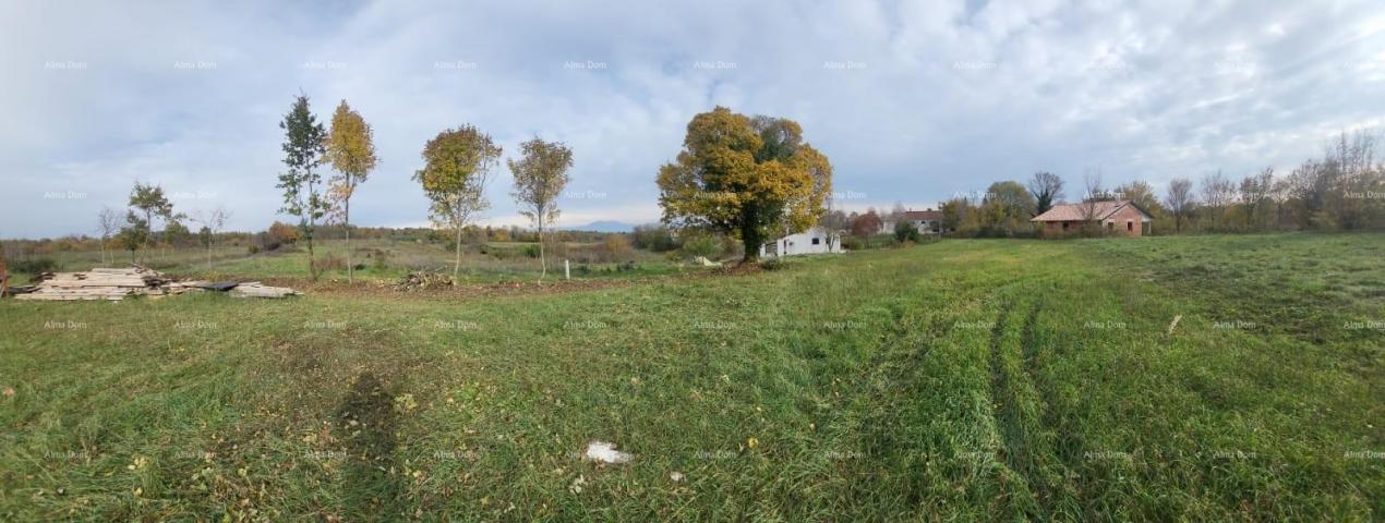 Građevinsko zemljište Prodaja građevinske parcele s građevinskom dozvolom za izgradnju moderne obite