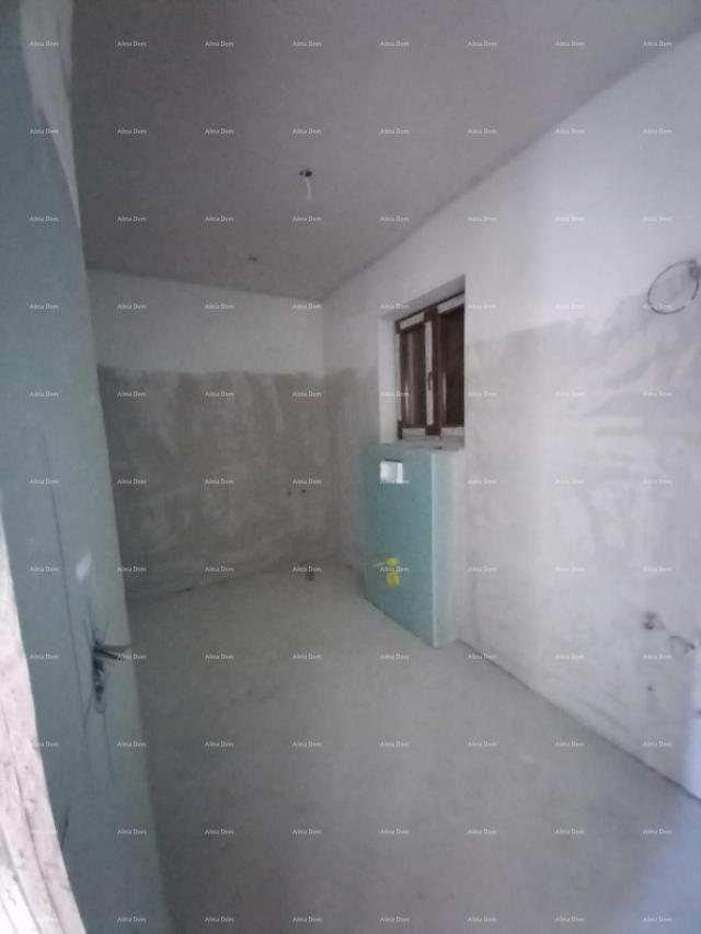 Kuća Kuća s bazenom i pogledom na more, Kaštelir